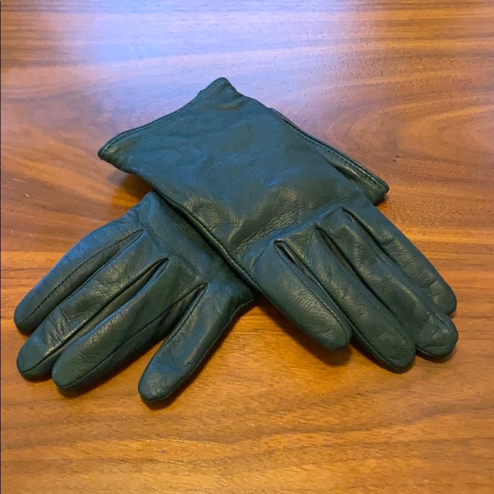 Club Monaco genuine leather gloves